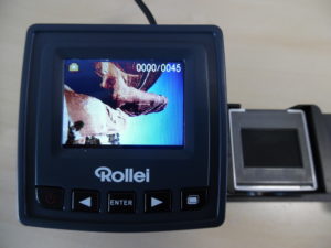 Ausgepackter ROLLEi DFS 300 HD beim NEGATIVFIX Scannertest